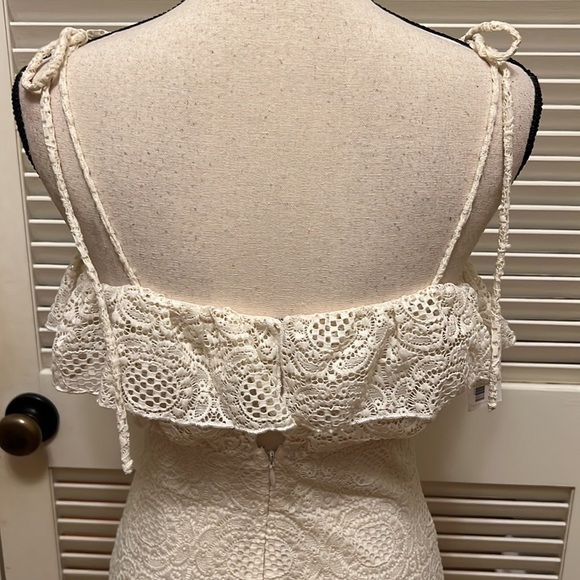 120. June & Hudson Lace Dress in Cream, Size Small - Picture 13 of 17